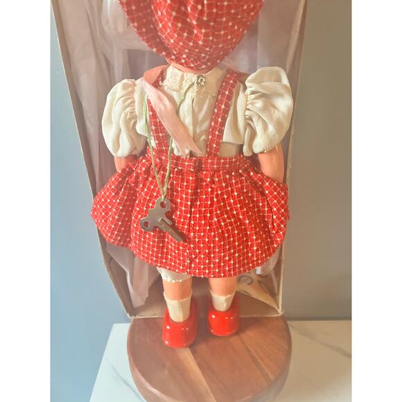 Vintage Curtis Wind-Up Doll in Original Box – Red Gingham Outfit Works Rare 50s - Picture 4 of 11